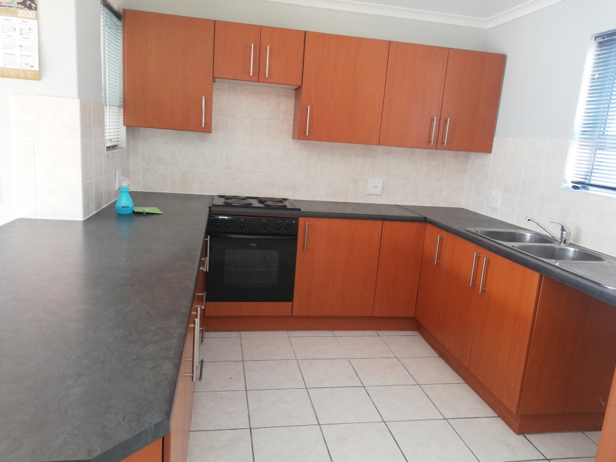 2 Bedroom Property for Sale in Lansdowne Western Cape